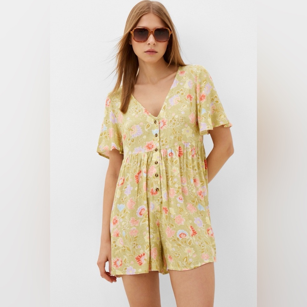 NWT Billabong - Spring Daze Romper